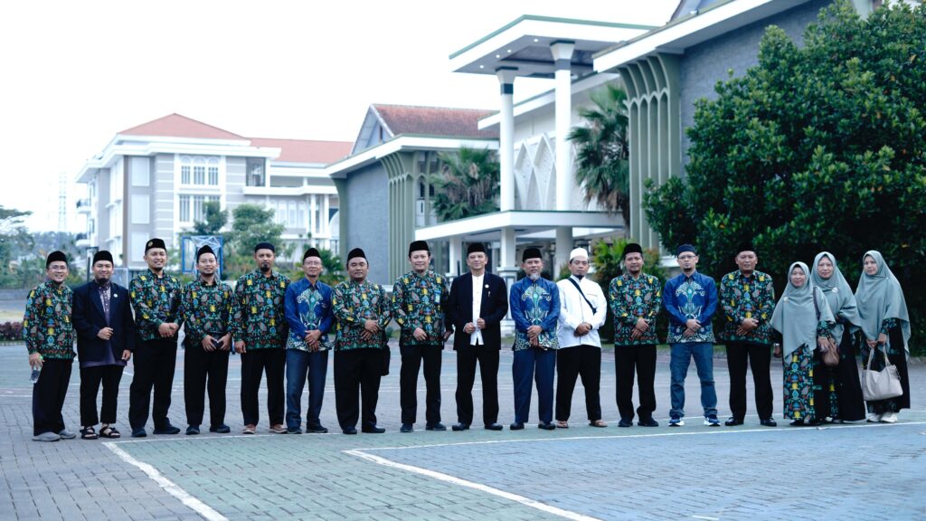 Tour Keliling Campus LPI Ar-Rohmah Putra Malang