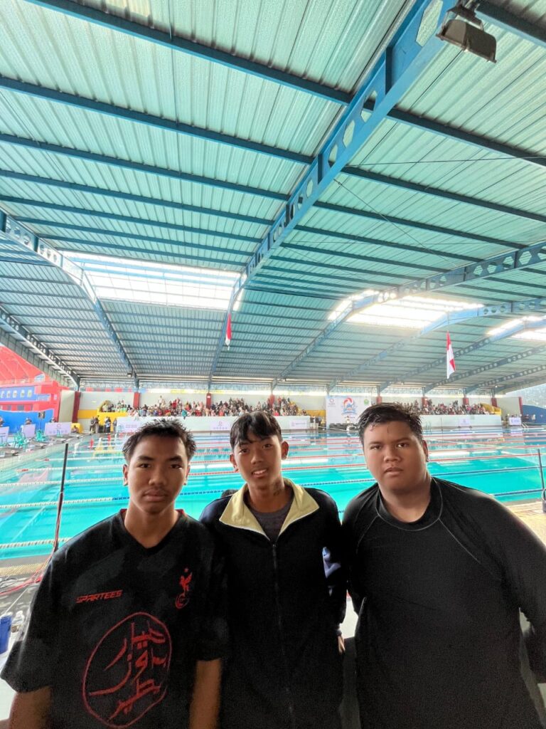 Tiga Perenang Ar-Rohmah Putra Malang Tampil di Akuatik Indonesia Kota Malang Cup 2025