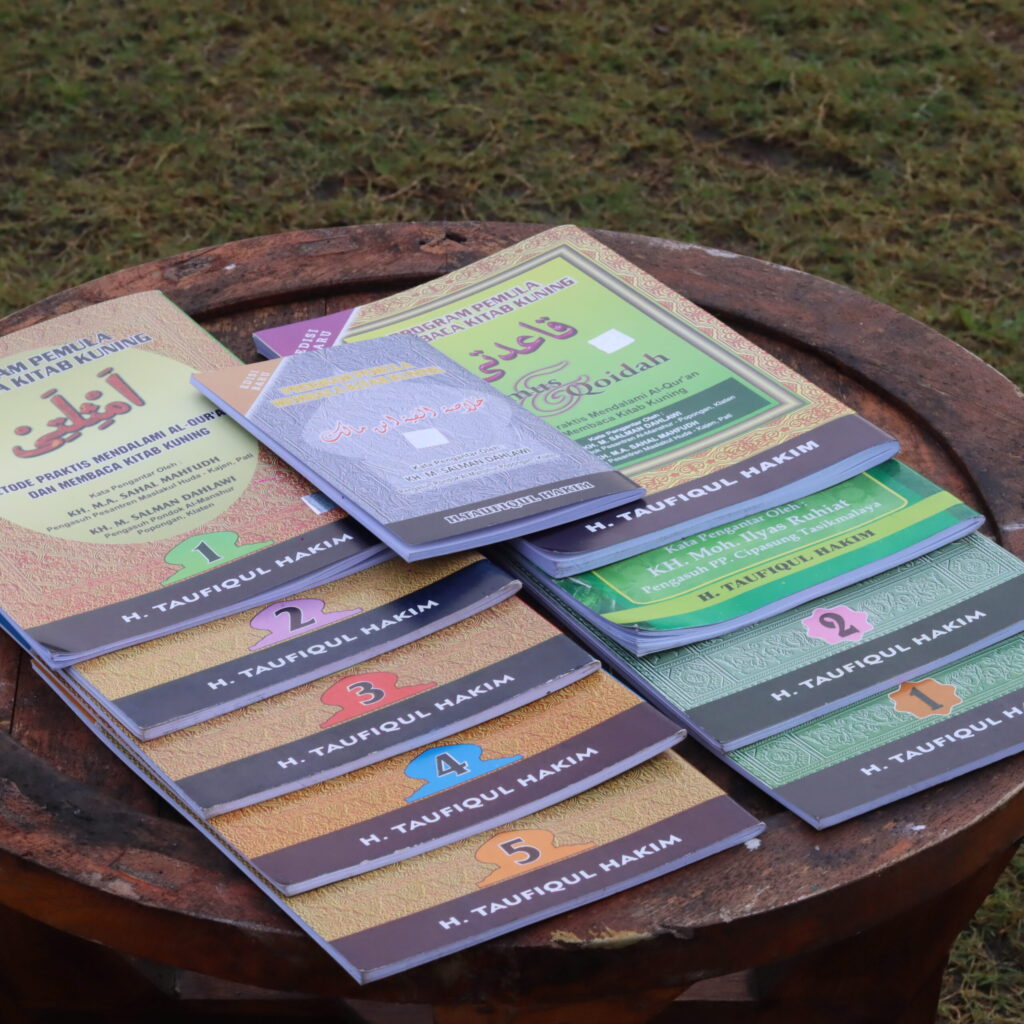 Pesantren Darul Falah Amtsilati_SMA Ar-Rohmah PUtra Malang