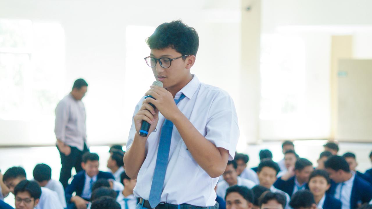SMA Ar-Rohmah Putra gelar psikoedukasi bertema Self-Regulated Learner. Bekali siswa strategi belajar mandiri, motivasi, dan manajemen waktu untuk sukses.