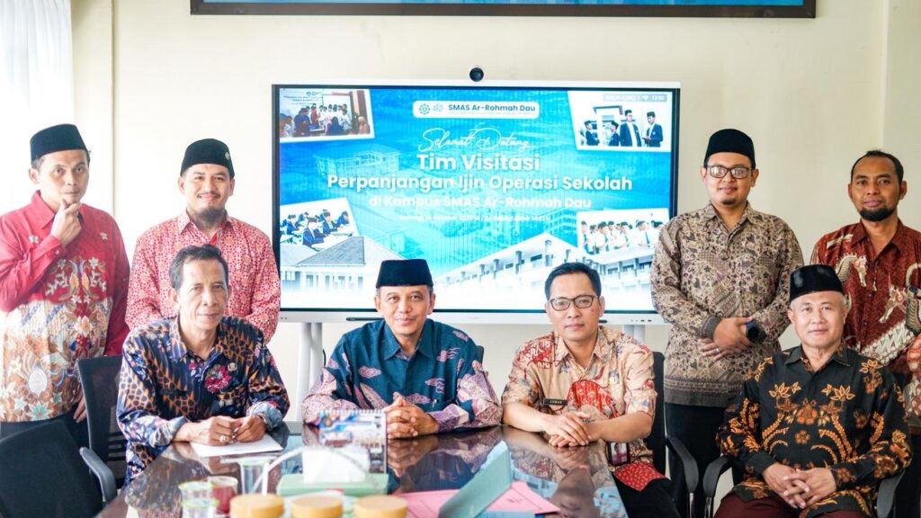 SMA Ar-Rohmah Putra, Ar-Rohmah Boarding School, SMA Islam Berasrama Malang, Boarding School Terbaik di Malang, Sekolah Islam Putra, Sekolah Sunnah Malang, Sekolah Berbasis Qur’an, Sekolah Islam Terpadu Malang, SMA Tahfidz di Malang, SMA Hidayatullah Malang, Sekolah Berbasis Manhaj Nabawi, Pendidikan Islam Terpadu, Sekolah Karakter Islami, Boarding School Islami Jawa Timur, SMA Islam Favorit, SMA Islami Terbaik untuk Putra, Pendidikan Berasrama Islami, SMA Islam Plus Tahfidz, SMA Islami Full Boarding, SMA dengan Kurikulum Diniyah, SMA Islam Unggulan di Malang, Sekolah dengan Pembinaan Akhlak, Sekolah Pembentuk Karakter Islami, Sekolah Sunnah untuk Remaja, SMA Dakwah dan Tarbiyah, Pendidikan Berbasis Wahyu, Pendidikan Manhaj Nabawi, Sekolah Pembina Iman dan Akhlak, Sekolah Pencetak Pemimpin, Pendidikan Kepemimpinan Islam, Leadership Camp SMA Islam, Kegiatan Pandu Hidayatullah, Pembinaan Karakter Siswa, Program Pembinaan Iman dan Taqwa, Kegiatan Keislaman SMA, Kajian Santri, Mabit Santri, Pesantren Modern Malang, SMA Islam Boarding Putra Terbaik, Kehidupan Santri Boarding, Kemandirian Santri, Pembinaan Akhlak Qurani, Sekolah dengan Disiplin Tinggi, Sekolah dengan Program Dakwah, Siswa Berprestasi SMA Islam, Prestasi Santri Ar-Rohmah, Lomba Tahfidz, Olimpiade Sains Islam, Kegiatan Paskibra SMA Islam, Upacara HUT RI SMA Ar-Rohmah, Hari Santri Nasional, Pendidikan Karakter Kebangsaan, Kegiatan Ukhuwah dan Silaturahmi, Santri Peduli dan Bakti Sosial, Outbond Santri, Kegiatan Literasi Sekolah, Ujian Komprehensif Kelulusan (UKK), Karya Tulis Ilmiah Keislaman, Qiroatul Kutub, Ujian Khitobah Bahasa Arab, Ujian Hadis, Fiqh Islam, Pembelajaran Manhaj Nabawi, Menguatkan Iman, Berakhlak Qurani, Tekun Beribadah, Aktif Berdakwah, Berjamaah dan Berislam Kaffah, Sekolah Islam Inspiratif, SMA Ar-Rohmah Boarding, SMA Ar-Rohmah Malang, Sekolah Islam Mandiri, SMA Ar-Rohmah Putra Boarding School Dau Malang, SMA Islami dengan Kurikulum Tahfidz dan Akademik, Sekolah Islami yang Membentuk Pemimpin Berkarakter, SMA Islami dengan Pembinaan Intensif, Sekolah Islam Putra Terbaik di Indonesia.